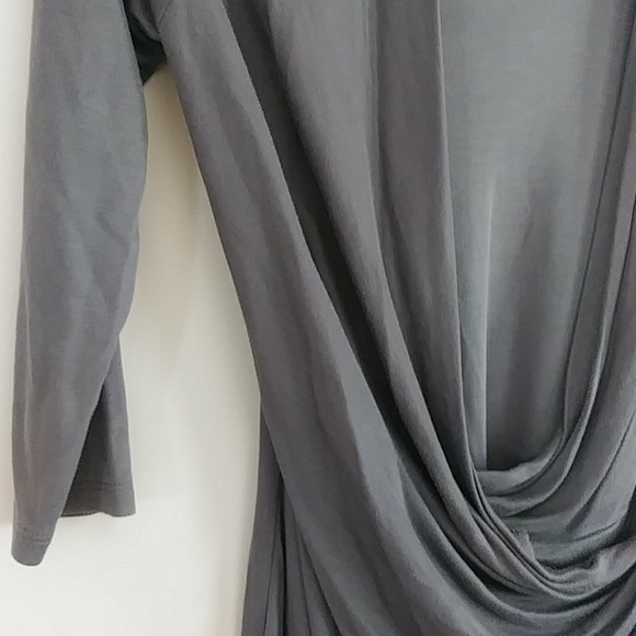 🆕H&M faux wrap dress in grey - Picture 5 of 10